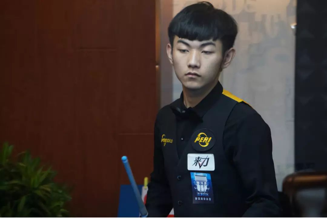 雄鹿在休赛 雄鹿在休赛