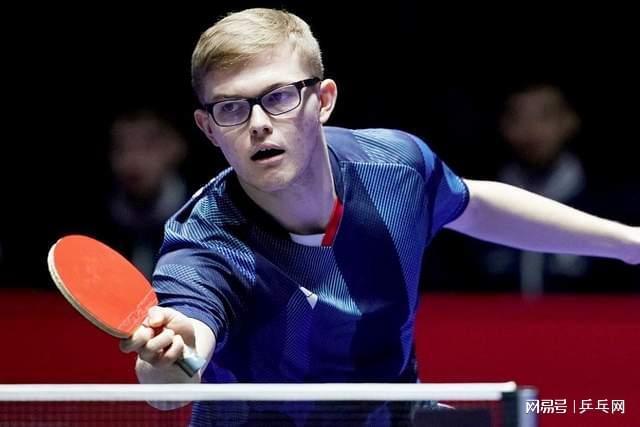 脚下出球一 脚下出球一